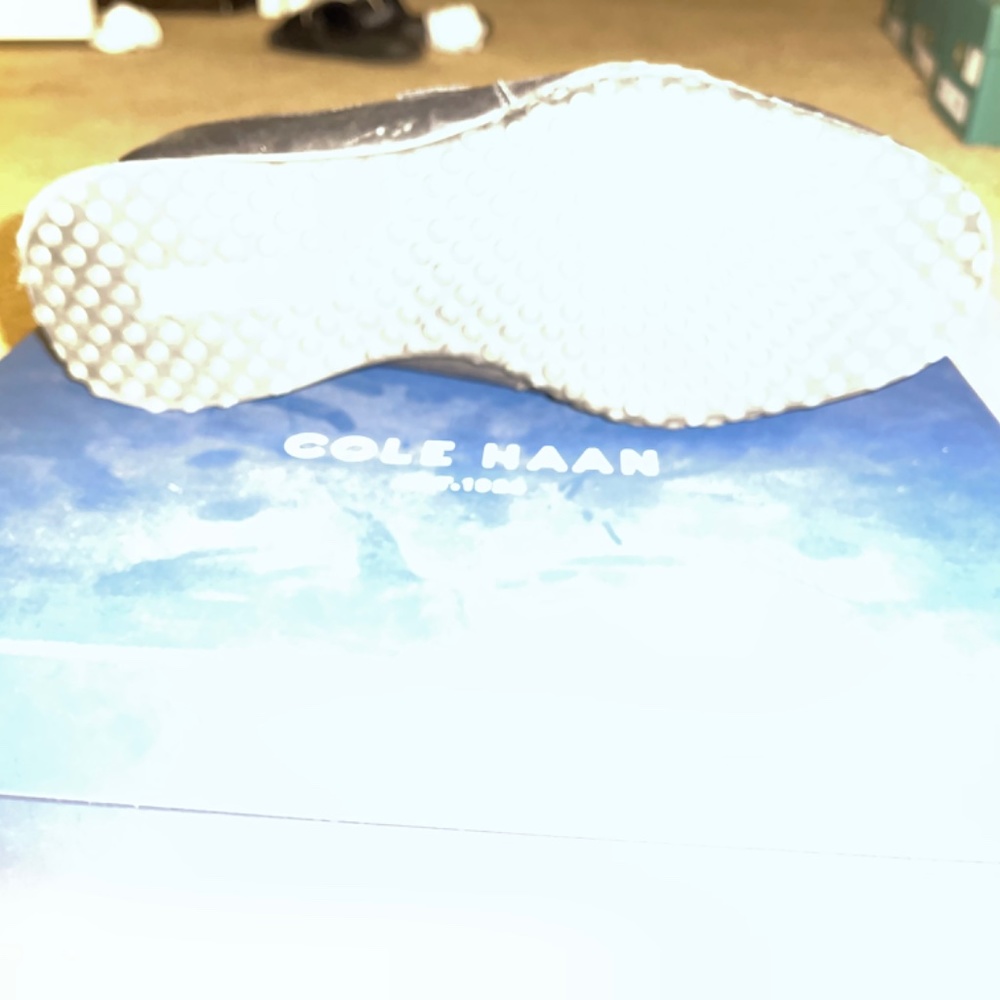 Shoes - Picture 4 of 5